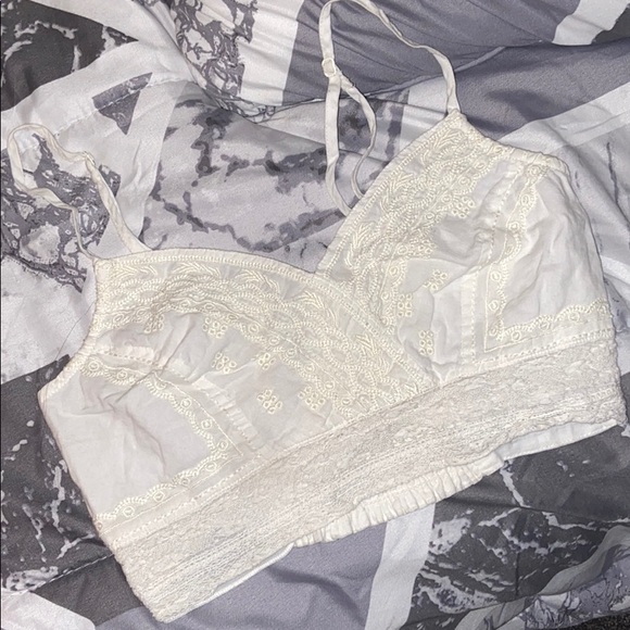 American Eagle Outfitters Tops - american eagle bralette/top